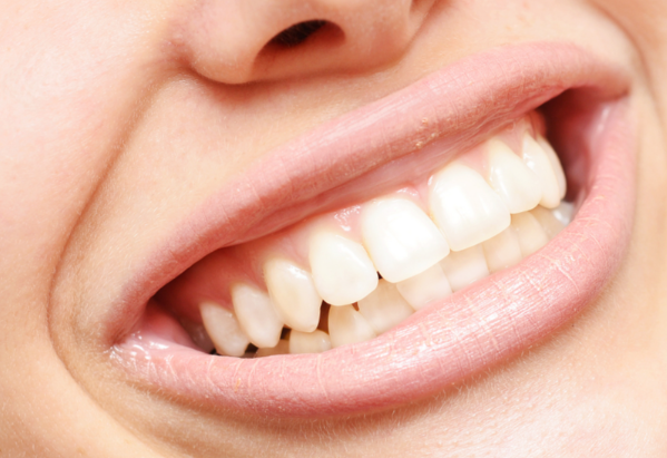 宁夏牙齿美白/补牙/牙科/矫正牙/种植牙医院怎么选？鸣晨口腔布局银川贺兰县兴庆区等地口碑优良服务好