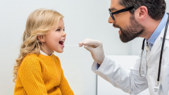 牙科网分享：孩子牙齿发黑怎么办？
